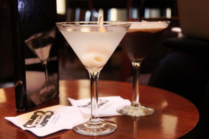 brasserie-COTIGNAC-min_martini_bar_lychee_chocolate_alcohol_liquor_happy_hour_happy-910161